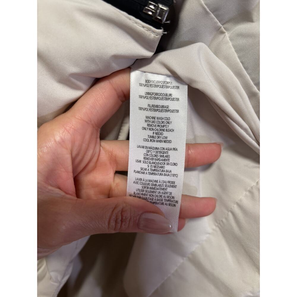 Calvin Klein Jeans Cream Puffer Vest XS - Picture 8 of 9